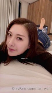 刚泡学生妹家中啪啪，神似郑爽清纯校园女神，花言巧语哄得小妹妹好开心